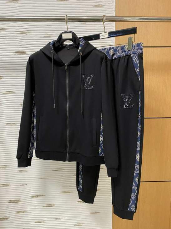 Picture of LV Sweater Suits _SKULVM-3XLkdtr16140817